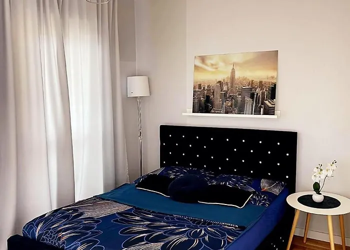 Homecomfort Delux * Warsaw